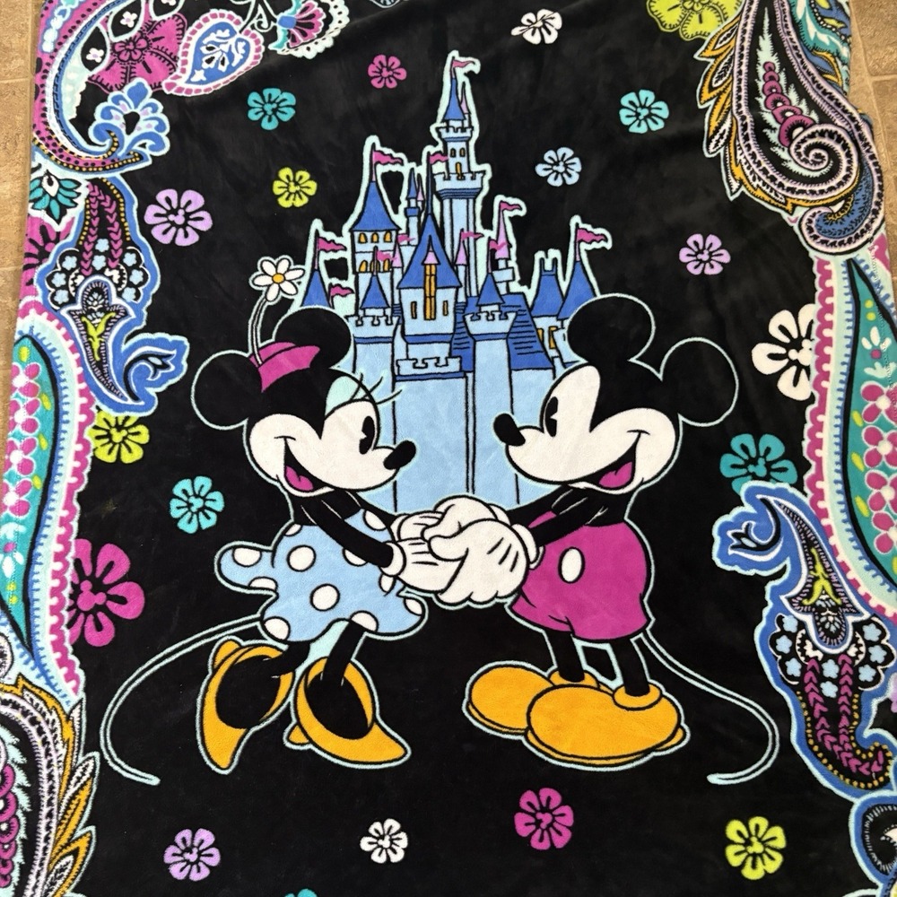 Vera Bradley Disney Plush Throw Blanket Mickey's Paisley Celebration 80x50